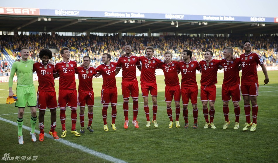 沃尔特马德：我们上半场表现堪称完美，想不通为什么会丢两球（沃尔特马德：上半场发挥近乎完美，却不解为何仍丢两球）