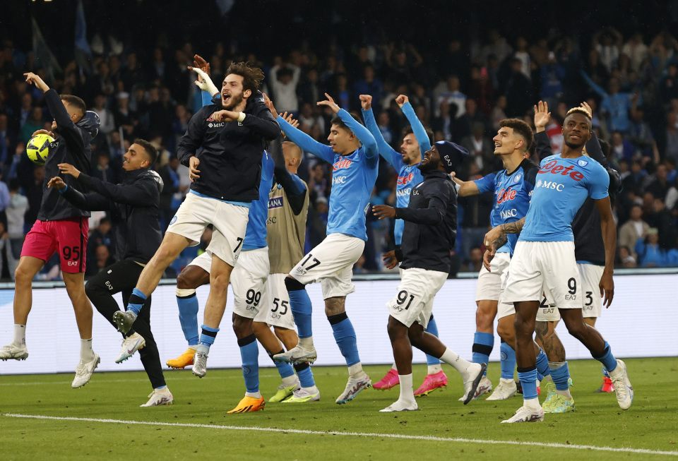 足协举办年度教练研修班，亚欧足球专家进行主题分享（足协举行年度教练研修班，亚欧足球专家作专题分享）