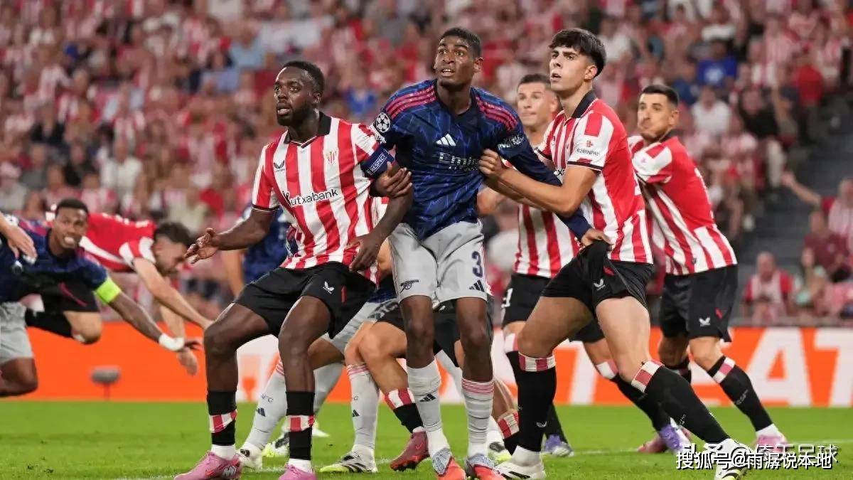 国脚关键传球完成制胜球