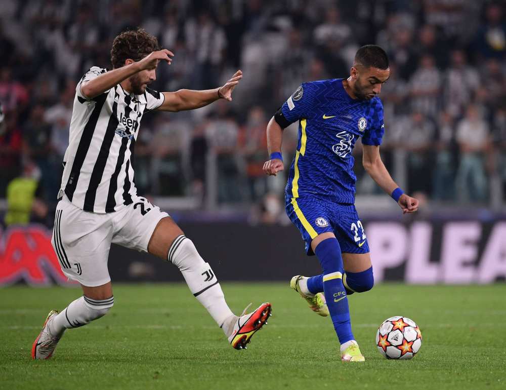 莱万：我们踢得有点松懈，我很久没有在这么差的场地踢球了（莱万直言球队略显松懈：许久未在如此糟糕的场地比赛）