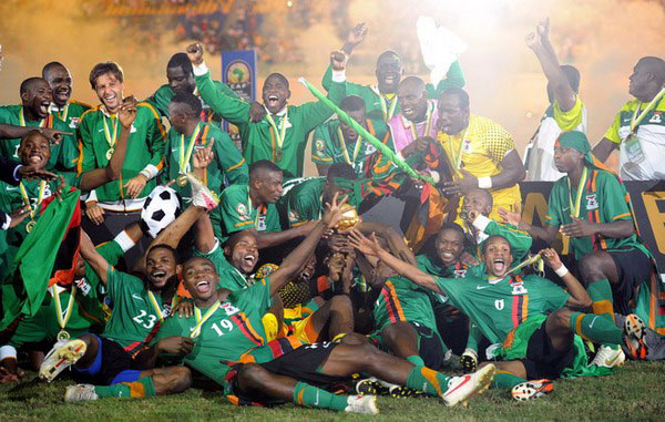 马克西轰下35分却险成罪人，绝杀三不沾队友帮他完成救赎