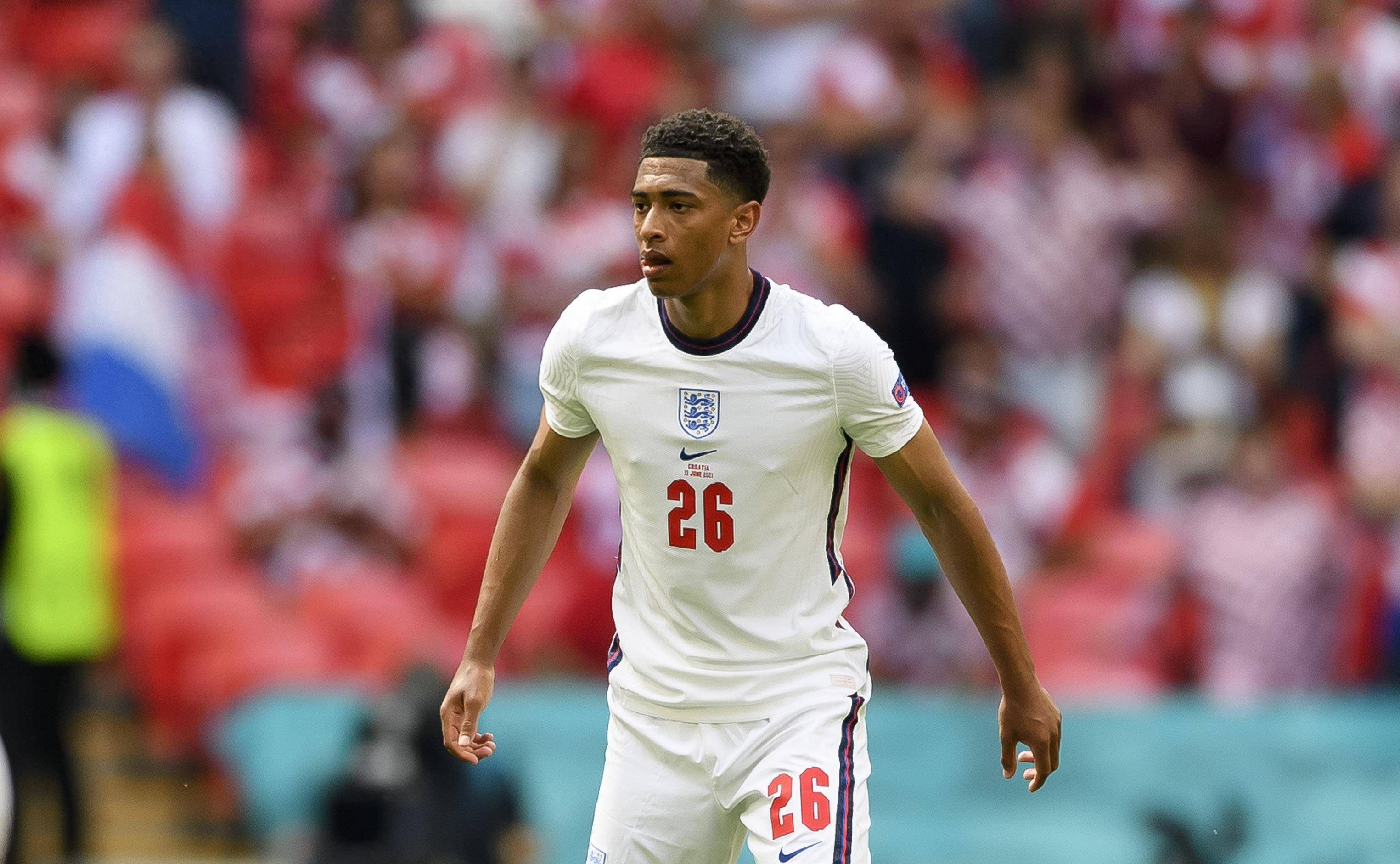 维多利亚面对马德里在圣马梅斯：阿诺德和卡马万加受伤